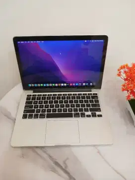 Macbook pro 2015 i5 8gb 128gb murmer