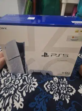 Ps 5 Slim Disc Edition with 2 DualSense, 1TB