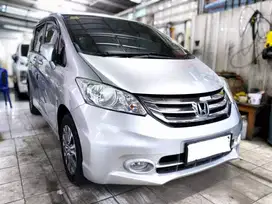 Honda Freed PSD 2015 Silver Istimewa