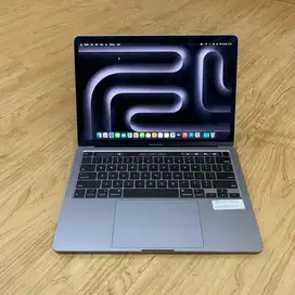 Macbook Pro 13” 2020 i5 8/256 GB