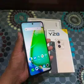 Vivo Y28 Ram 8+8 Internal 128 Fulsett