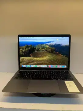 Macbook Air 2018 i5 Second