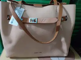 Tote bag charles keith original