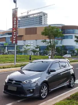 TOYOTA YARIS TRD SPORTIVO AT 2015