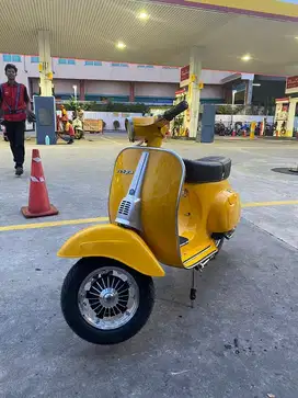 Vespa  pts  100