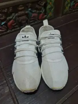 Sepatu Adidas Boost Cream Beige, size: 43.5, insole: 27.5