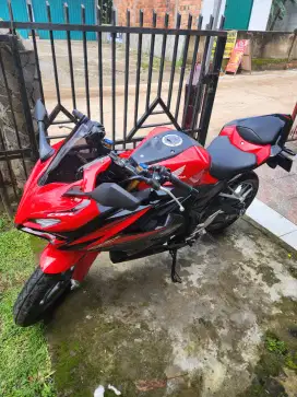 CBR 2023 warna merah, ori