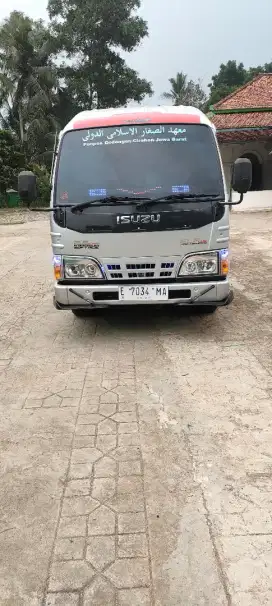 ISUZU ELF LONG 2017 MINIBUS