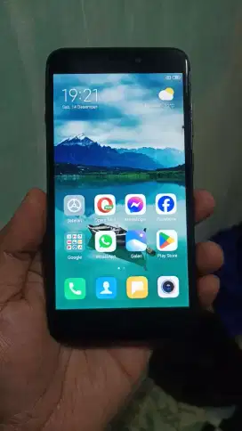 Xiaomi redmi 4x 4G 3/32 layar 5 inchi normal