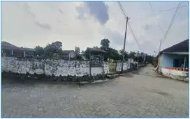 Tanah Dekat Kampus UTY Sleman Jogja Lokasi Premium