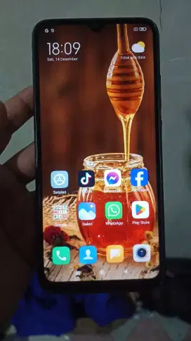 Xiaomi redmi 9c 4G 3/32 layar 6.5 inchi mulus tt/barter