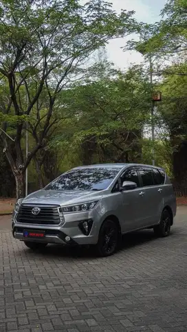 Toyota Innova V Diesel AT 2018