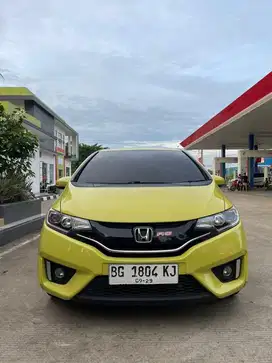 Dp 15 jt Termurah Honda Jazz Rs gk 5 Automatic 2014 Pajak pjg 10-205