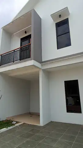 Jarang ada rumah private pool 700jt an bandung Padalarang dkt Exit Tol