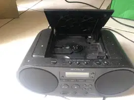 Radio CD Player