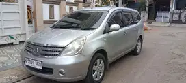 Nissan Grand livina 2012 Bensin