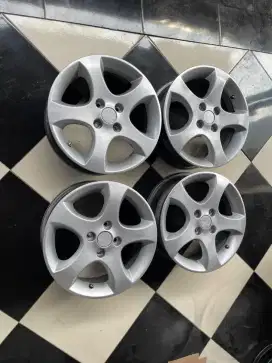 Velg racing 15 pcd 4x100 agya ayla