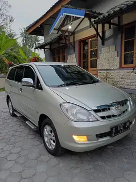 Innova type V 2006