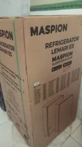 Lemari es 1 pintu merk maspion