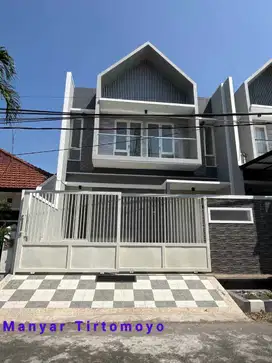 Rumah Baru Manyar Tirtomoyo Surabaya Timur Model Scandinavian SHM