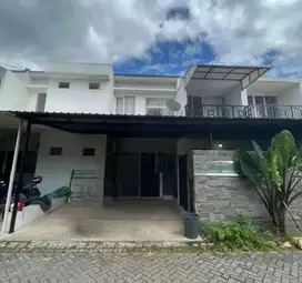 Dijual rumah sby barat lakarsantri decasa residence dekat citraland