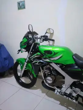 Kawasaki ninja R super kips 2012