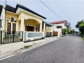 Kontrakan Rumah Bagus Lingkungan Perumahan Dekat UNS