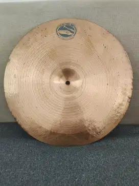 Cymbal Simbal Meinl custom shop 16