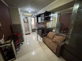 SEWA Apartemen Gading Nias 2 Kamar di Tower Emerald Lt 9