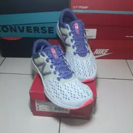 Sepatu Cewek Running NB DRFT v1 BNIB