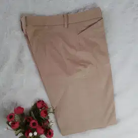 Prelove EXECUTIVE Celana Panjang Kain Premium Wanita size 29 - ID 25