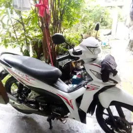 Jual santai Revo terawat