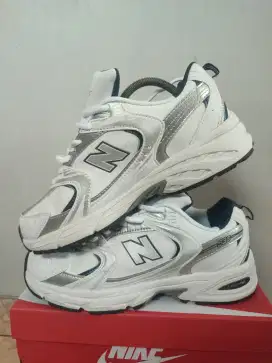 SEPATU NEW BALANCE 530