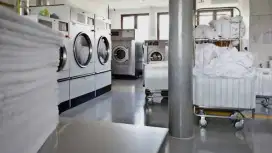 LOKER SETRIKA LAUNDRY