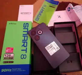 infinix Smart 8 4+4/128GB like new