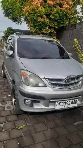 Di jual mobil xenia li 2007