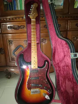 Gitar elektrik vintage th 1970