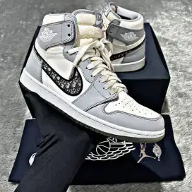 NEW ARRIVAL DIOR X AIRJORDAN LIMITED EDITION