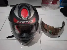 Helm fullface zeus