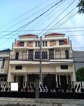 Ruko Raya Medokan Tambak, Atas Cocok Untuk Rumah Tinggal