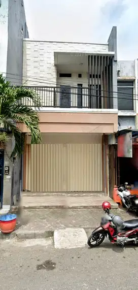 Dijual Ruko Bagus Tingkat 2,5 Lantai Siap Pakai Di Daerah Pecinan