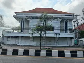 Disewakan Gedung besar  di Jl Imam Bonjol, Denpasar