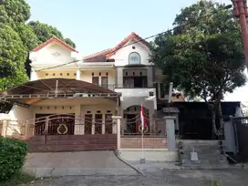 rumah sangat strategis hanya 200 m raya suhat dekat taman krida