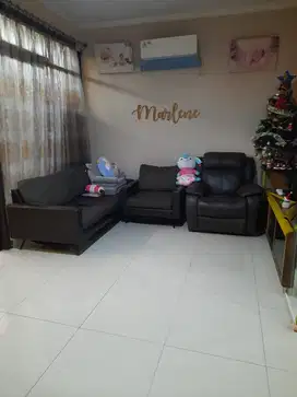 Di jual cepat full furnished rumah modernland