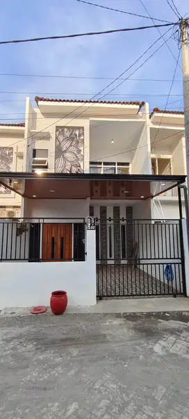 Dijual Rumah 2 Lantai 3 Kamar tidur Sukodono Sidoarjo Surat SHM Split