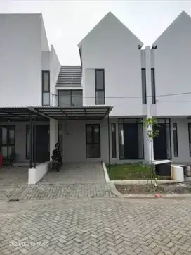 RUMAH BARU 2 LANTAI CIAMIK SUKODONO