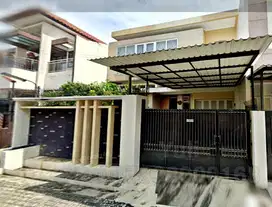 Dijual Rumah Mewah Tingkat 2 Lantai Siap Pakai Dekat Simpang Lima