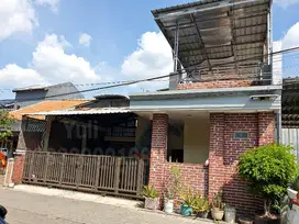 Dijual Rumah Bagus Tingkat 1,5 Lt Siap Pakai Daerah Kalicari Supriyadi