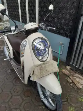 Dijual Scoopy 2015 pemakaian sendiri