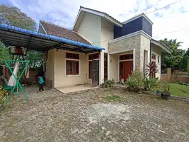 Rumah di jl Indrapuri / Hangtuah Pekanbaru type 75/160